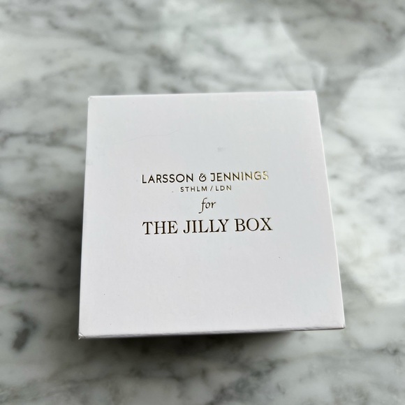 Boyfriend Mixed Metal Watch from the Fall 2024 Jilly Box! - Picture 3 of 5